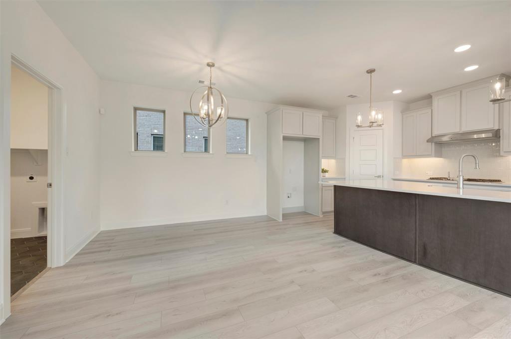 9809 Flourishing Way Property Photo 21