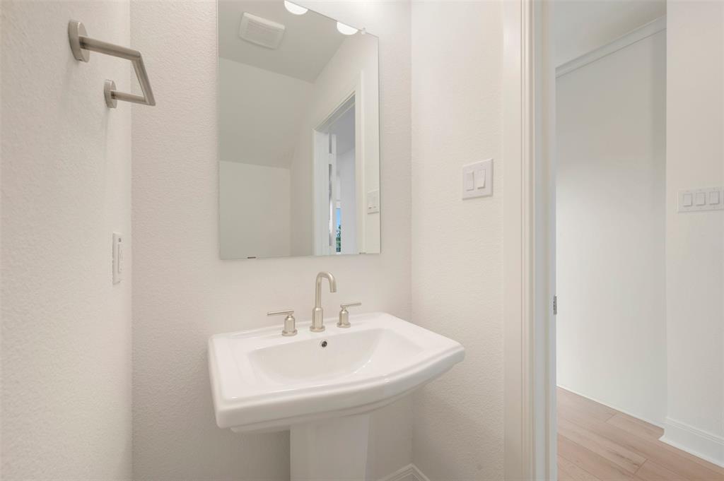 9809 Flourishing Way Property Photo 28