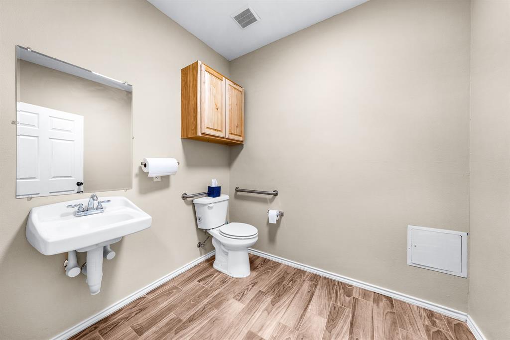 11639 E Highway 175 Property Photo 21