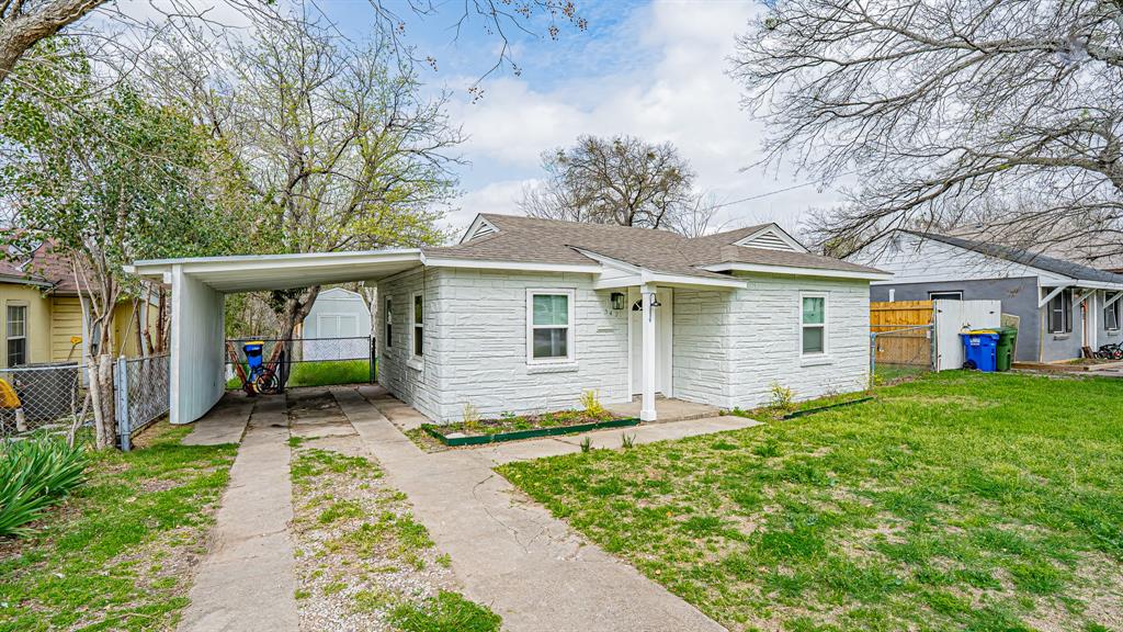 542 S Redford Lane Property Photo 1