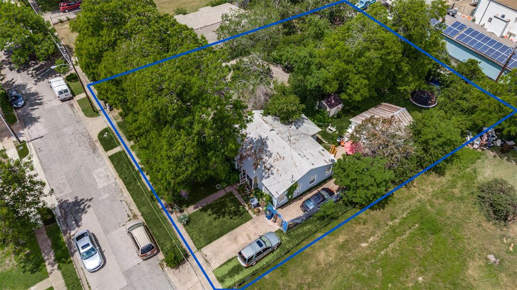 2723 Hondo Avenue Property Photo 1