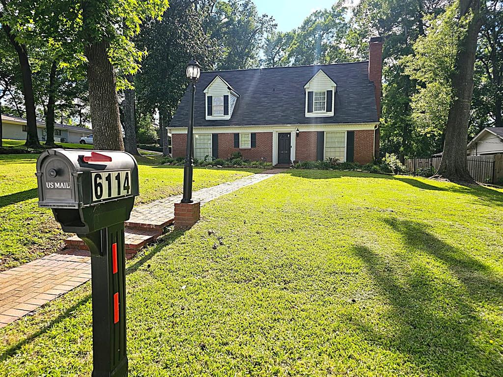 6114 Dillingham Avenue Property Photo 1