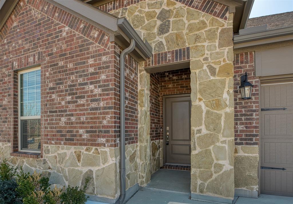 10908 Summer Rain Boulevard Property Photo 3