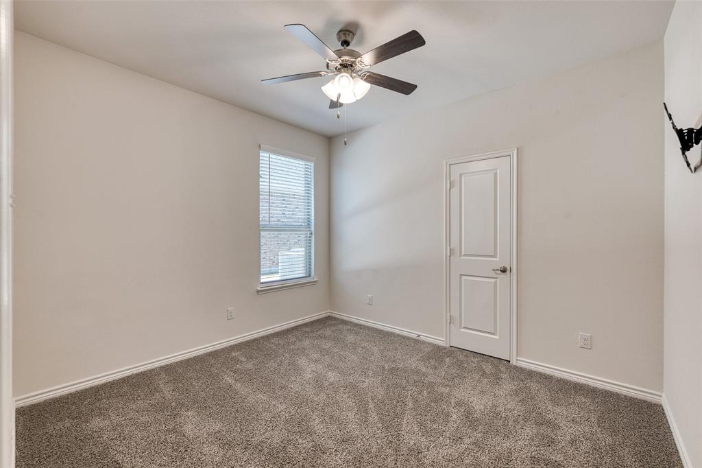 10908 Summer Rain Boulevard Property Photo 10