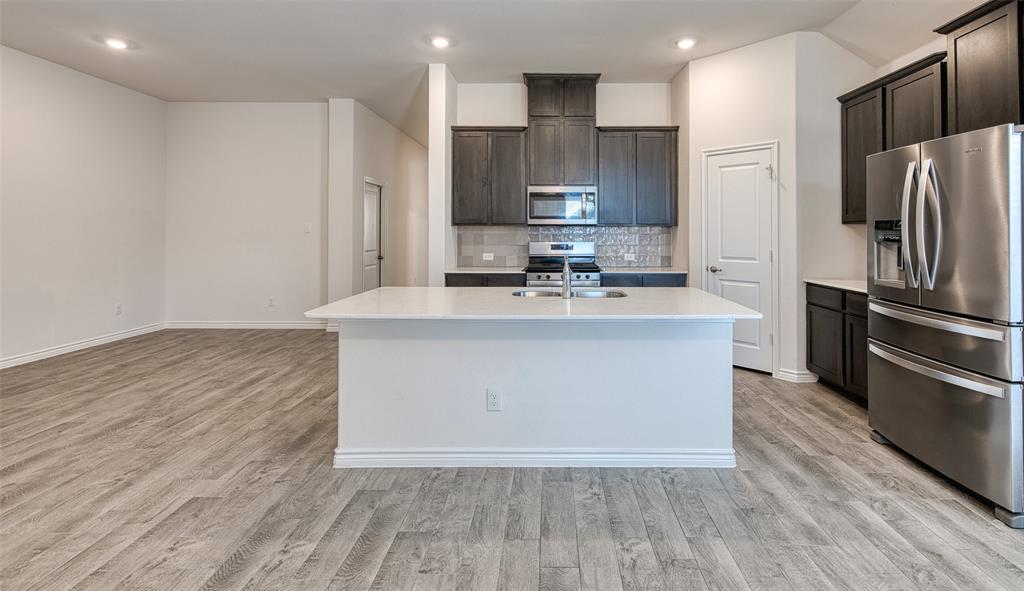 10908 Summer Rain Boulevard Property Photo 15