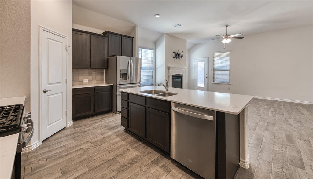 10908 Summer Rain Boulevard Property Photo 18