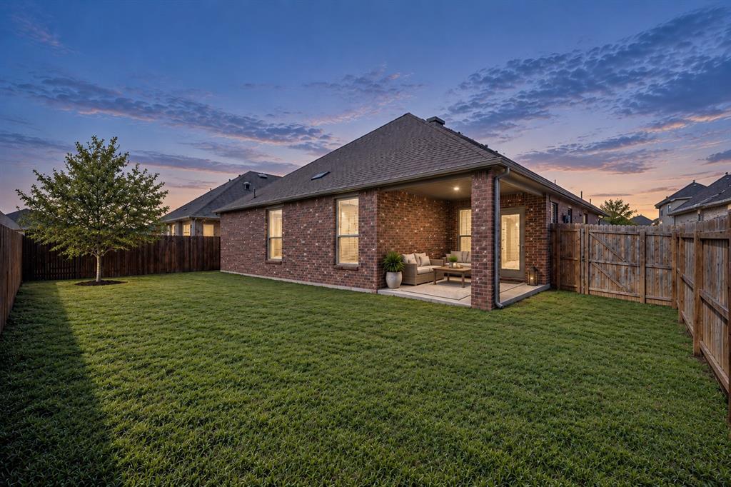 10908 Summer Rain Boulevard Property Photo 34