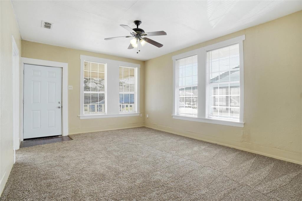 504 Bluebonnet Street Property Photo 5