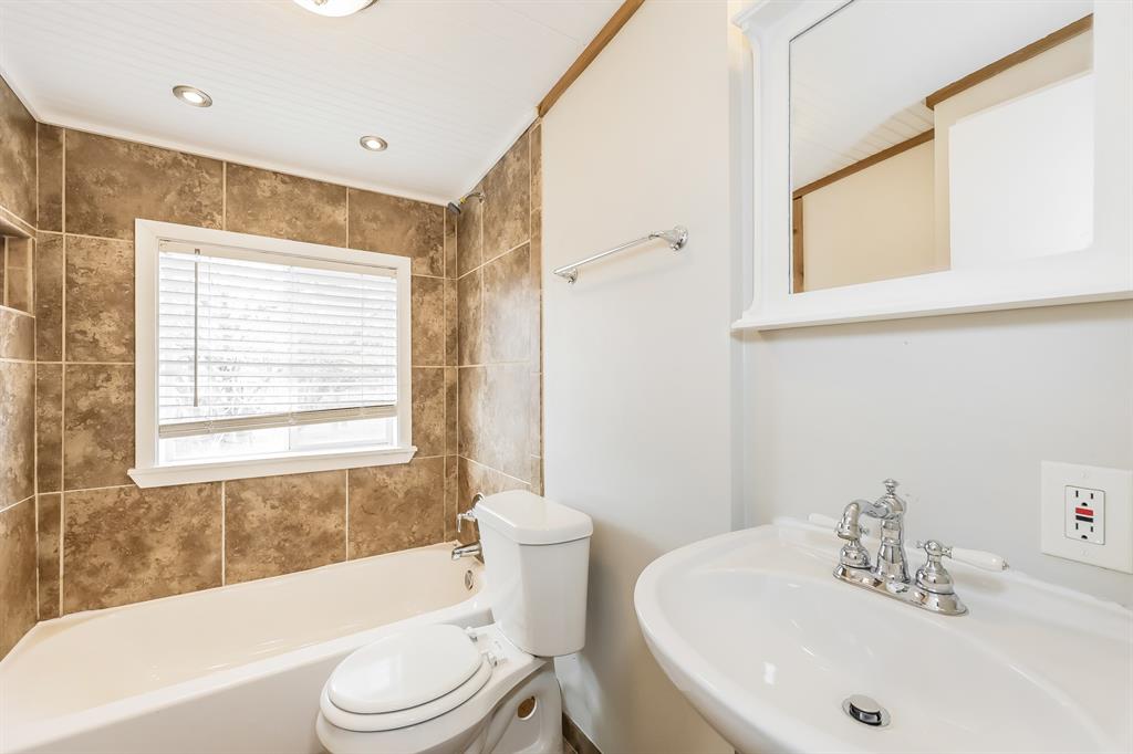 825 Darnel Drive Property Photo 13