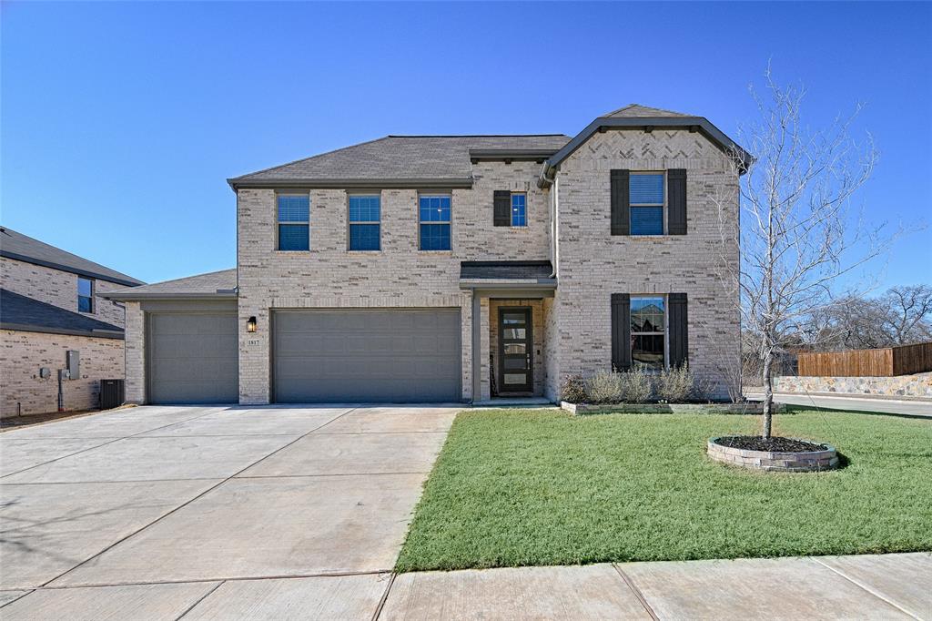 1817 Marvin Garden Trail Property Photo 2