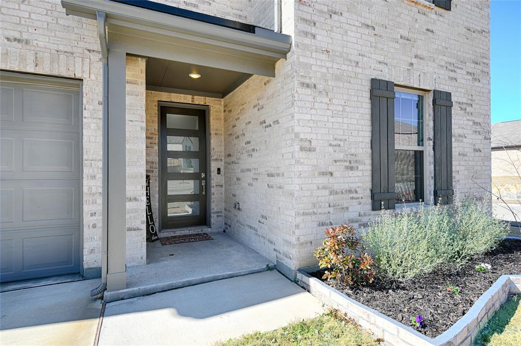 1817 Marvin Garden Trail Property Photo 4