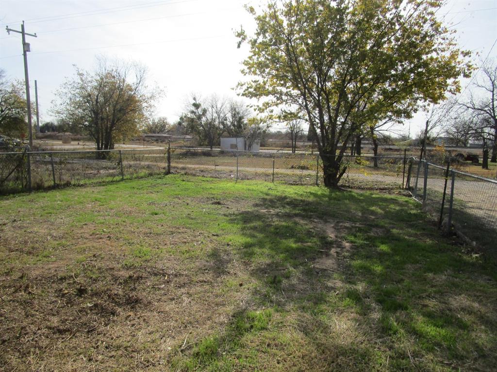 905 Wallis Avenue Property Photo 6