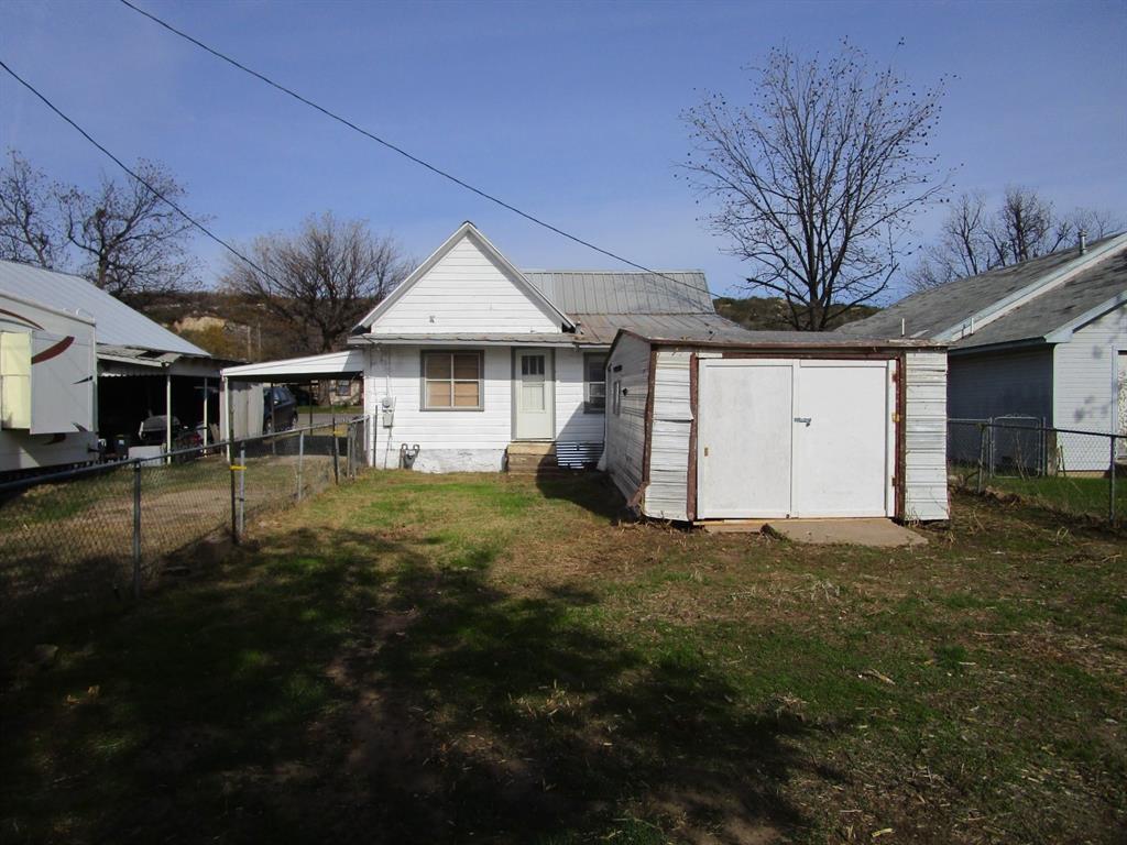 905 Wallis Avenue Property Photo 7
