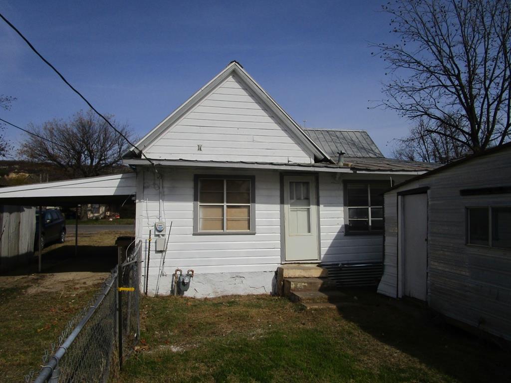 905 Wallis Avenue Property Photo 8