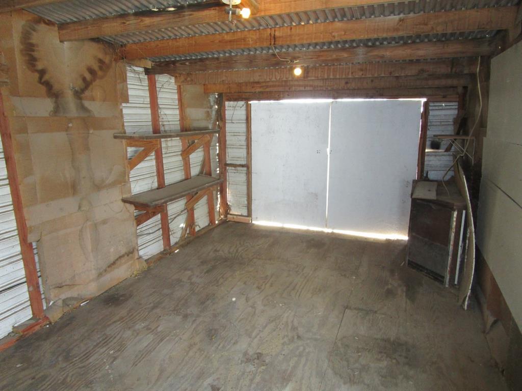 905 Wallis Avenue Property Photo 10