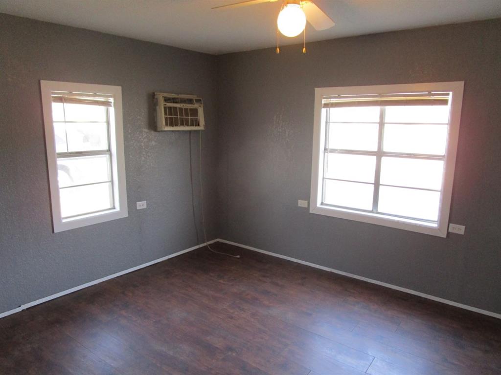 905 Wallis Avenue Property Photo 16