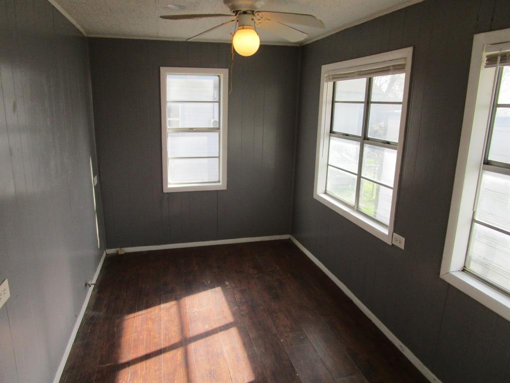 905 Wallis Avenue Property Photo 25