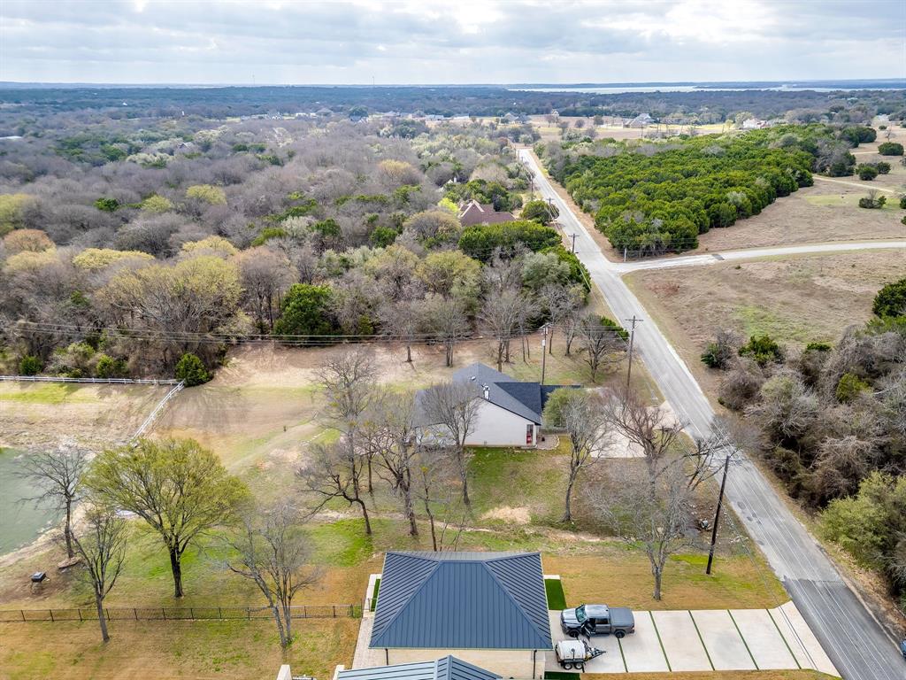 1451 Lakeside Trail Property Photo 5