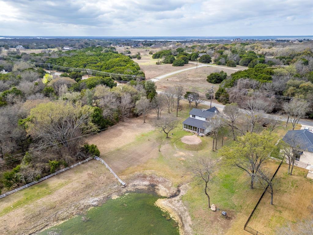 1451 Lakeside Trail Property Photo 6