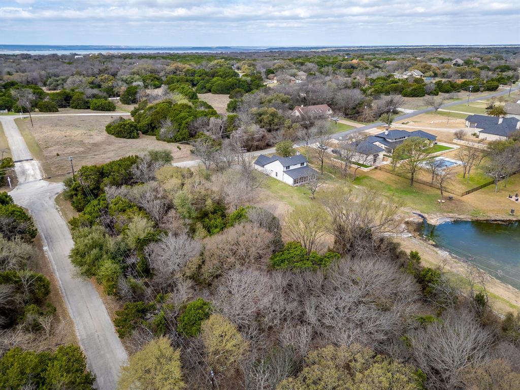 1451 Lakeside Trail Property Photo 9