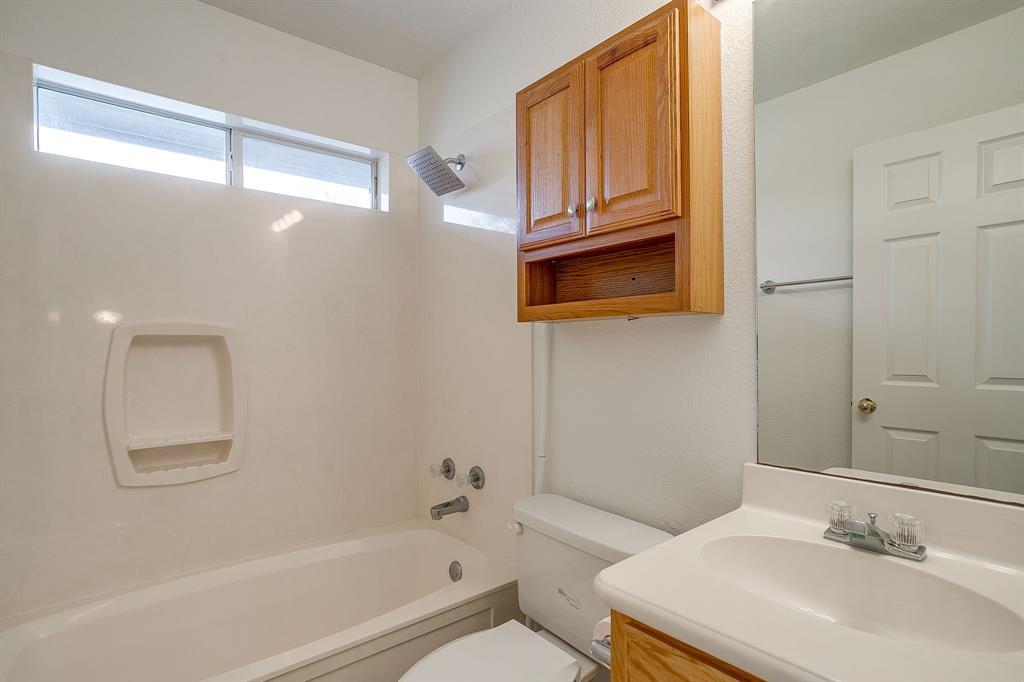 1451 Lakeside Trail Property Photo 38