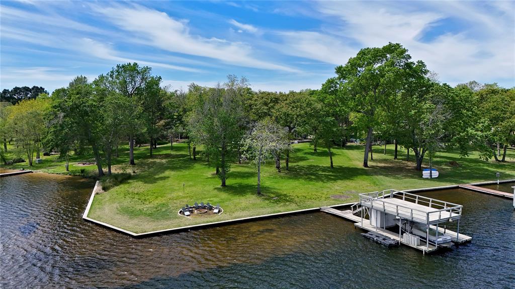 7811 Double Oaks Road Property Photo 1