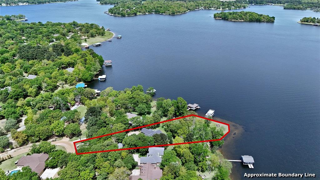 7811 Double Oaks Road Property Photo 4
