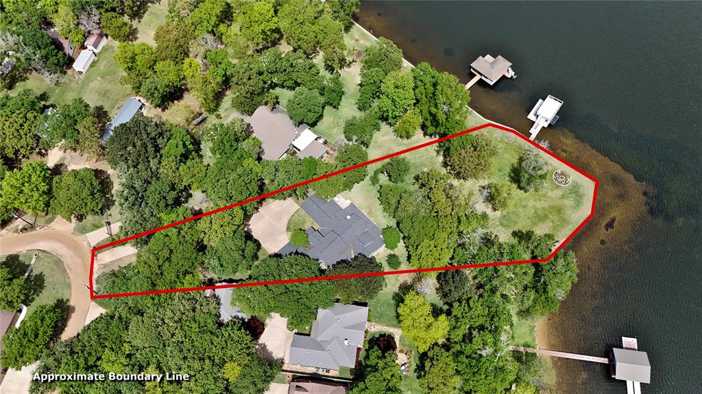7811 Double Oaks Road Property Photo 5