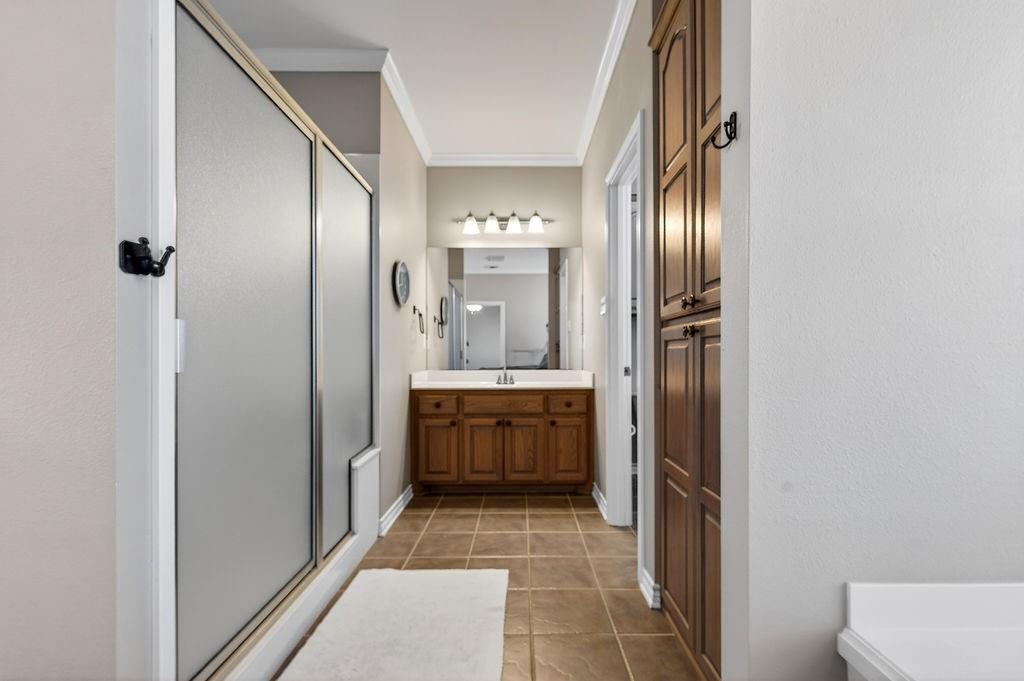 7811 Double Oaks Road Property Photo 17