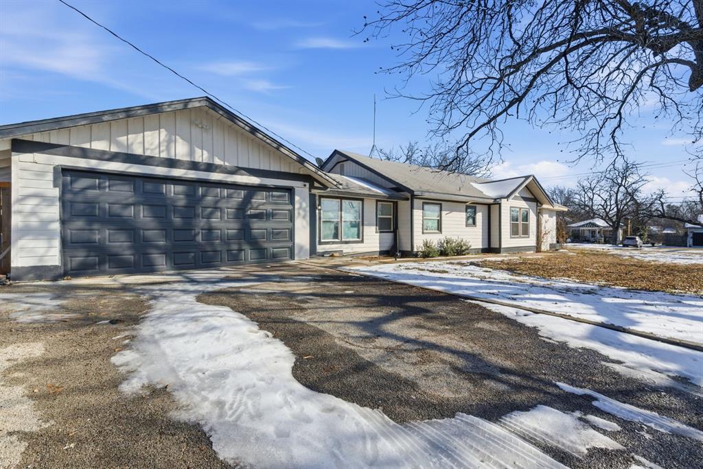 1317 4th Street Property Photo 1