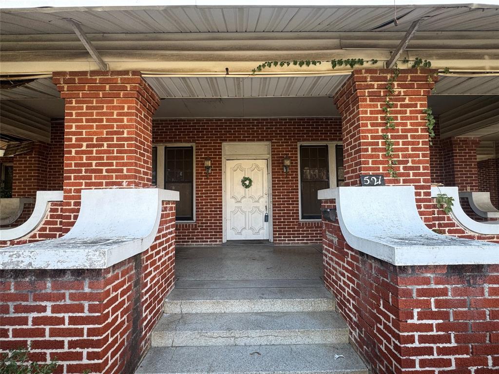 521 N 1st Street Property Photo 2