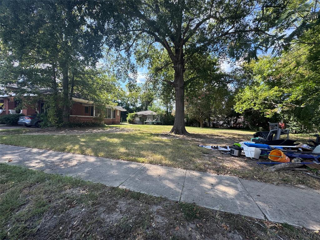 521 N 1st Street Property Photo 11