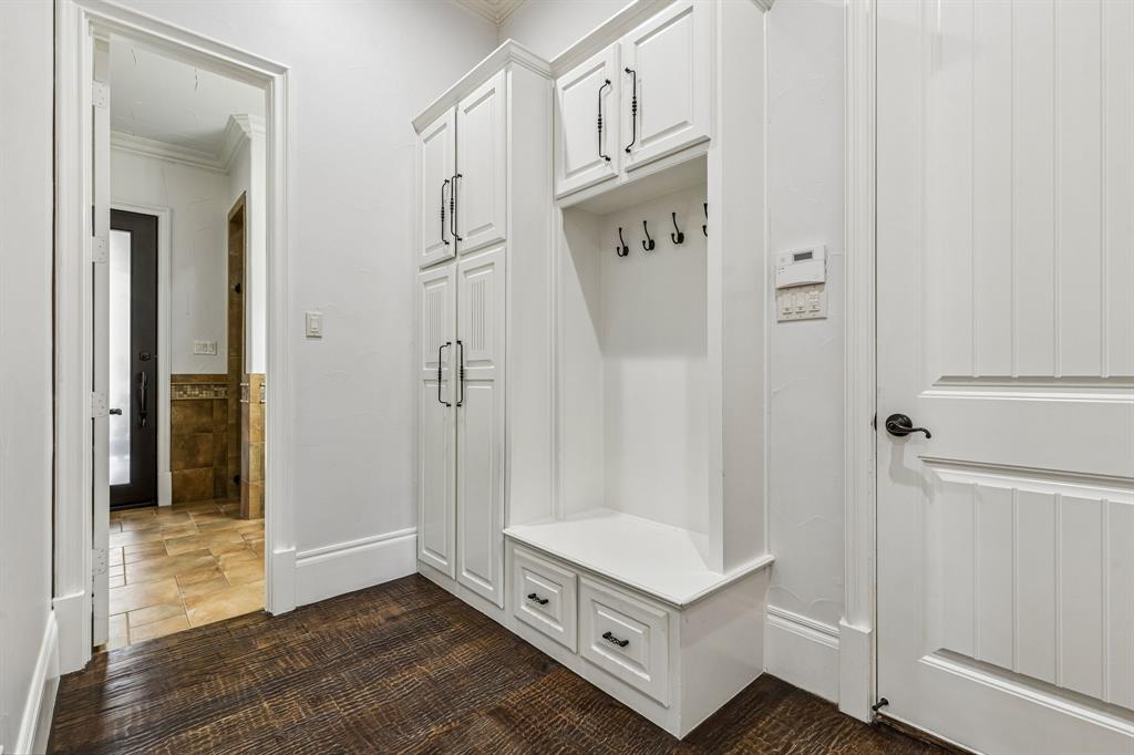 1800 Beam Drive Property Photo 30