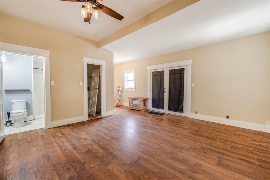 720 W Pecan Street Property Photo 10