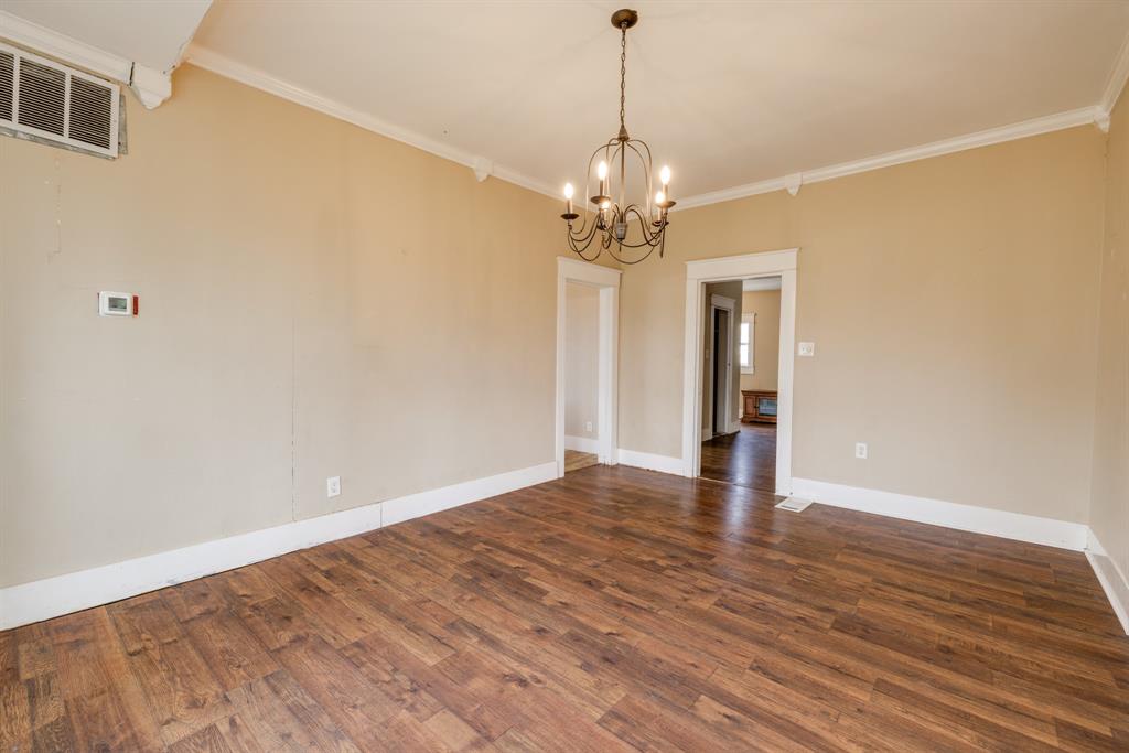 720 W Pecan Street Property Photo 15