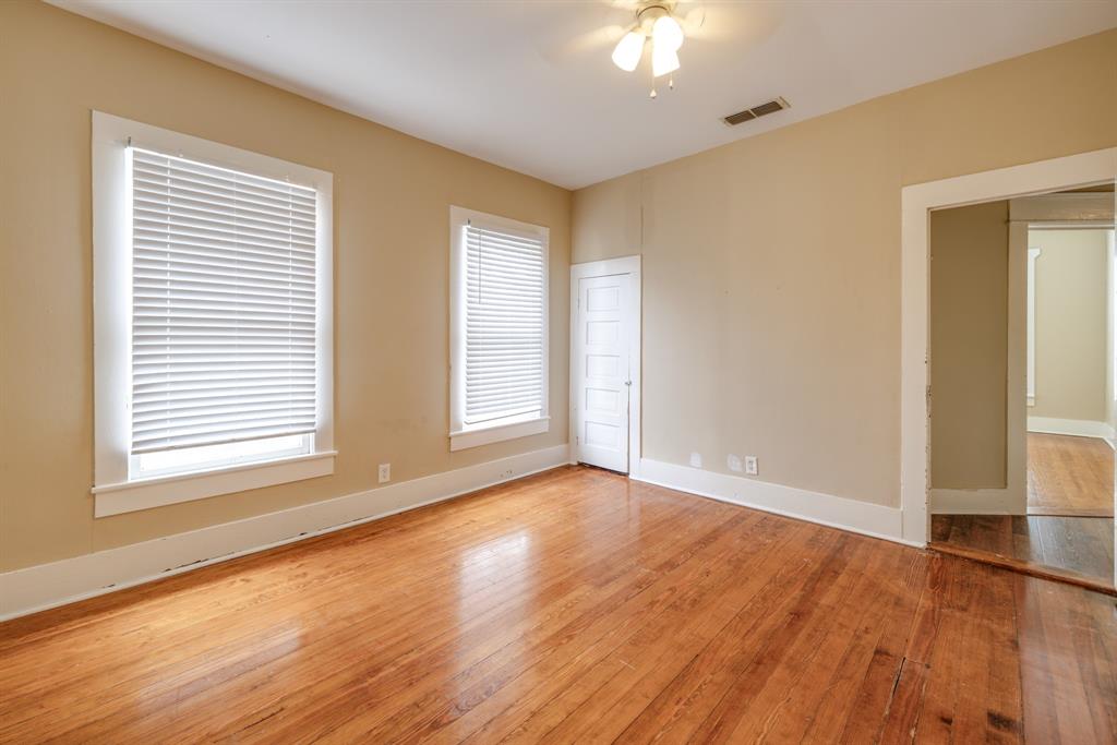 720 W Pecan Street Property Photo 25