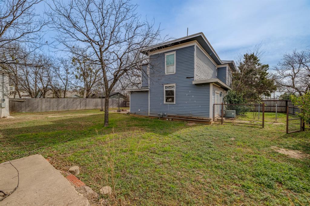 720 W Pecan Street Property Photo 38