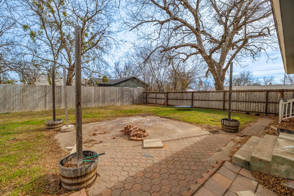 720 W Pecan Street Property Photo 40