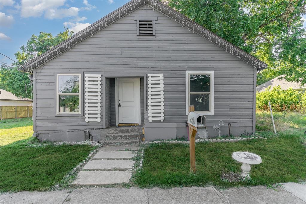 4621 Owenwood Avenue Property Photo 1