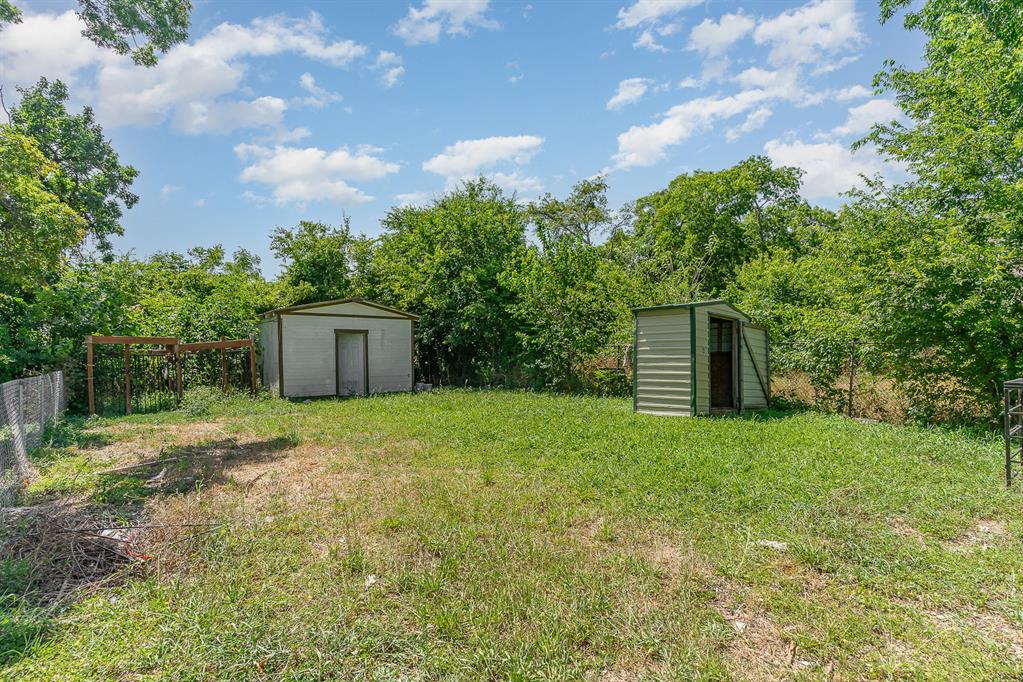 4621 Owenwood Avenue Property Photo 12
