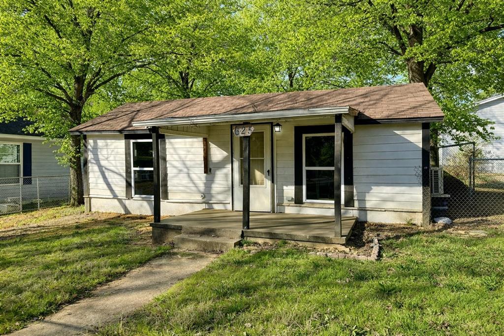 625 E Acheson Street Property Photo 1