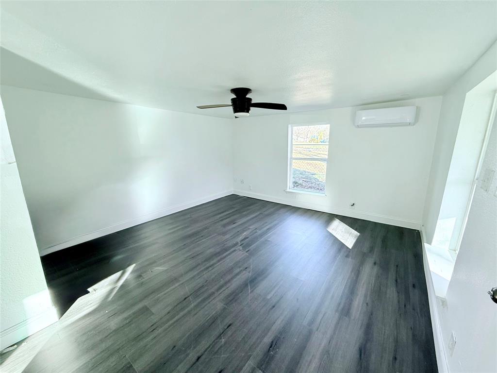 625 E Acheson Street Property Photo 9
