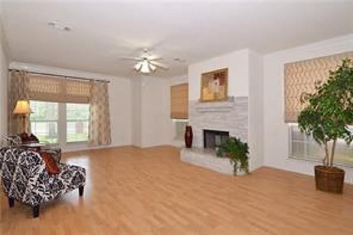 5828 Mossbrook Trail Property Photo 7