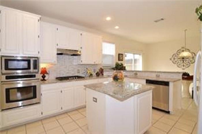 5828 Mossbrook Trail Property Photo 12
