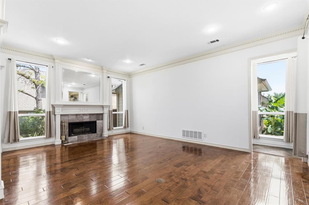 1003 N Wiltshire Drive Property Photo 6