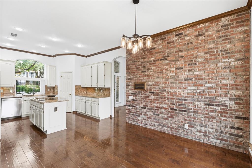 1003 N Wiltshire Drive Property Photo 15