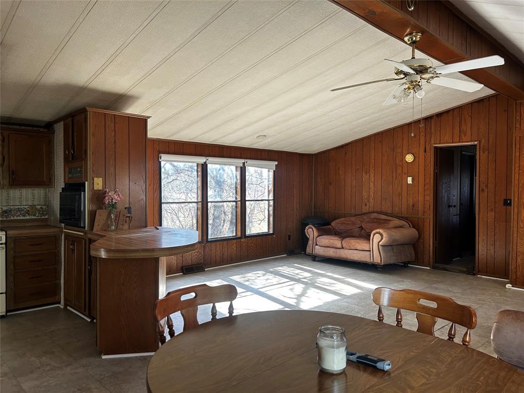 194 Lakeview Property Photo 17