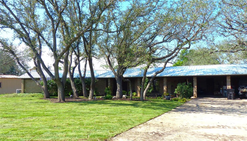 135 Lakeview Property Photo 1