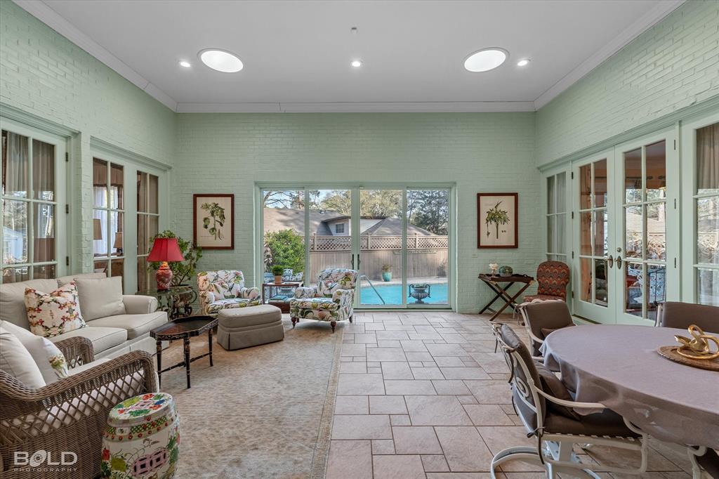 6421 Birnamwood Road Property Photo 13