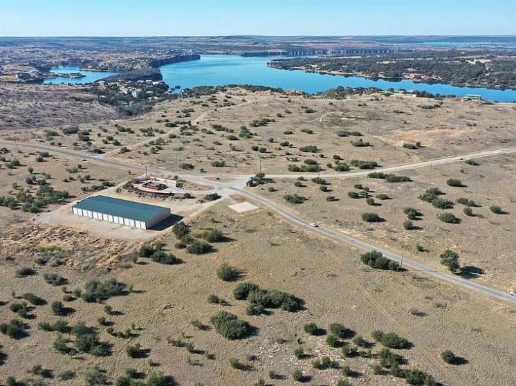 1036 Lake Shore Loop Property Photo 15